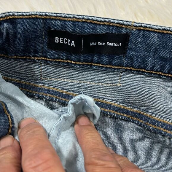 TRUE RELIGIÓN  BLUE JEANS MID RISE BOOTCUT SIZE 31 - Picture 11 of 11